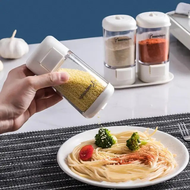 Press-to-Open Plastic Salt and Pepper Shaker, Transparent Spice Dispenser Seasoning Jar