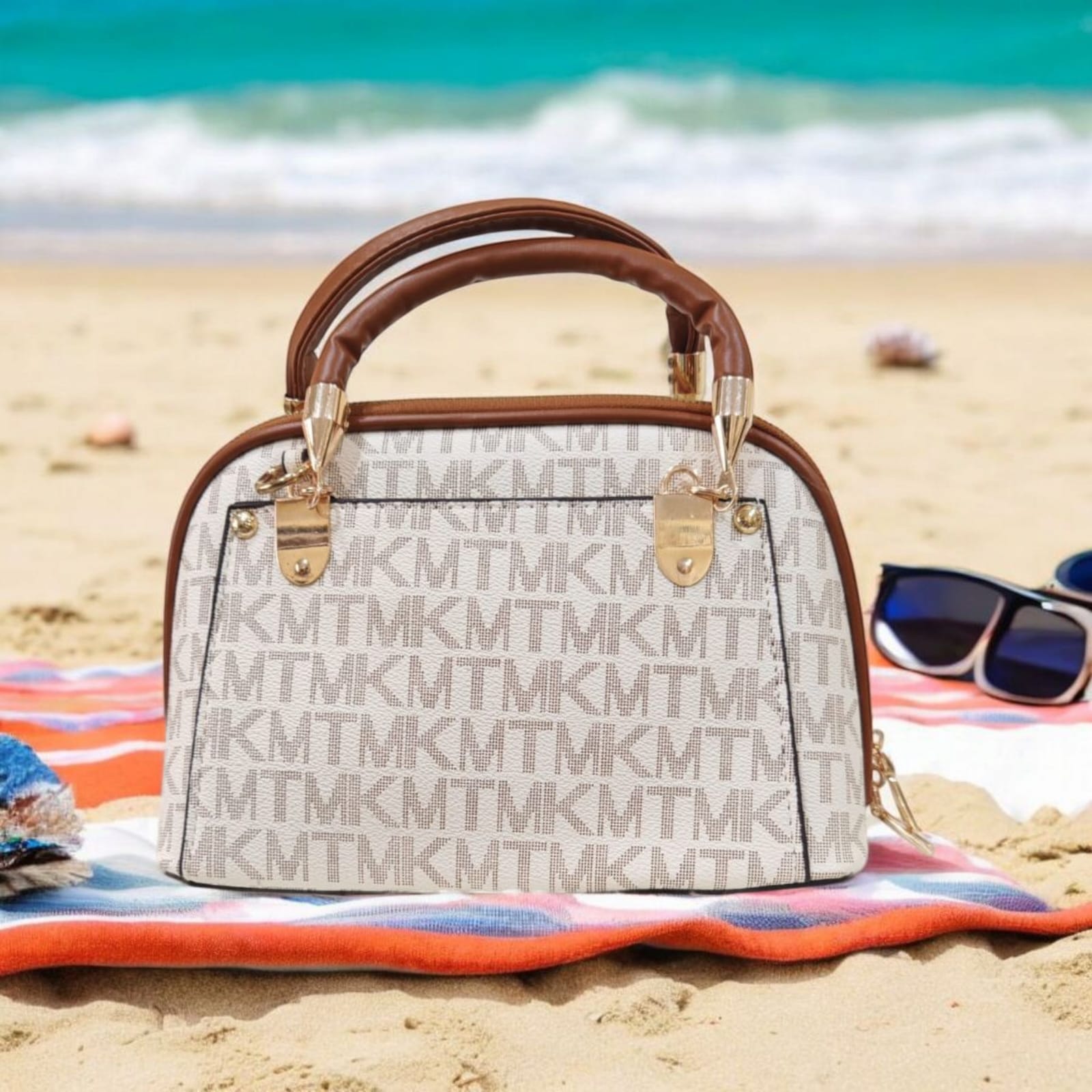 حقيبة نسائية مطبوعة