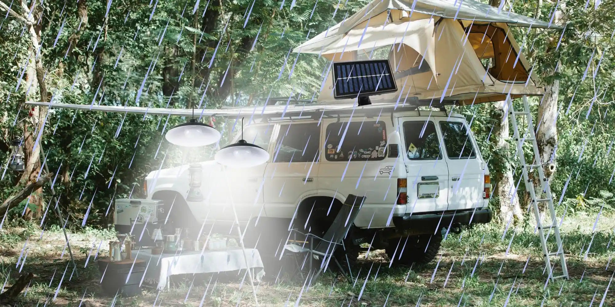 Dual Head Outdoor Solar-Powered Lamp