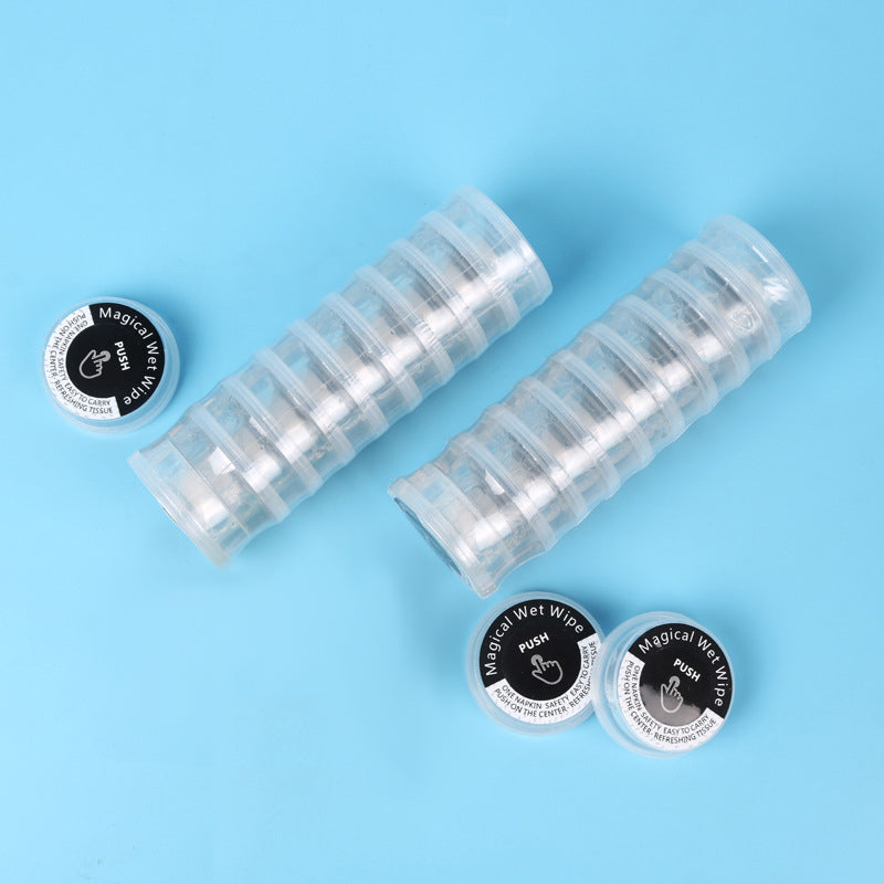 مناديل ماجيكال بوش المبللة توفر راحة الاستخدام مرة واحدة للتنظيف الفعال والصحي أثناء التنقل (علبة 50 قطعة)