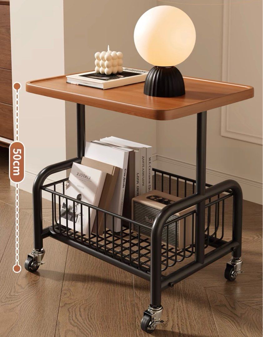 طاولة قهوة متنقلة مع مكتب كمبيوتر محمول وحامل أريكة مزدوج الطبقات مع سلة قابلة للإزالة