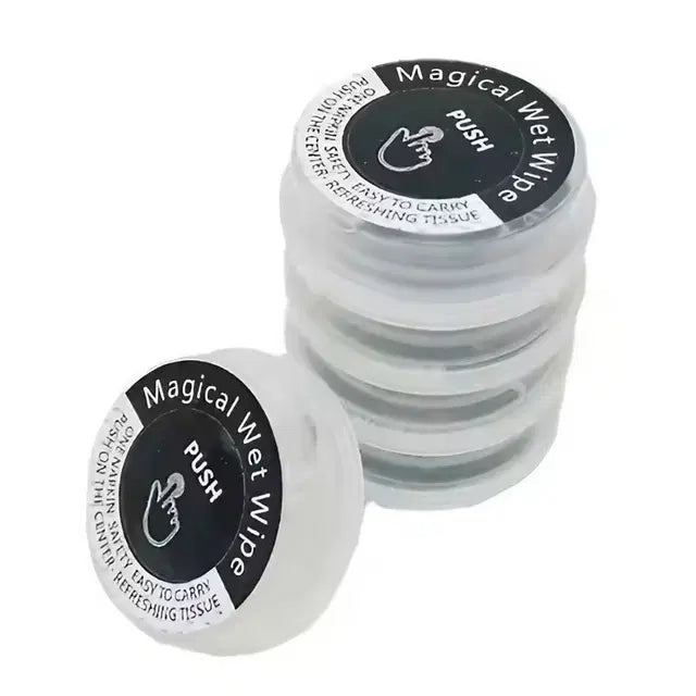 مناديل ماجيكال بوش المبللة توفر راحة الاستخدام مرة واحدة للتنظيف الفعال والصحي أثناء التنقل (علبة 50 قطعة)