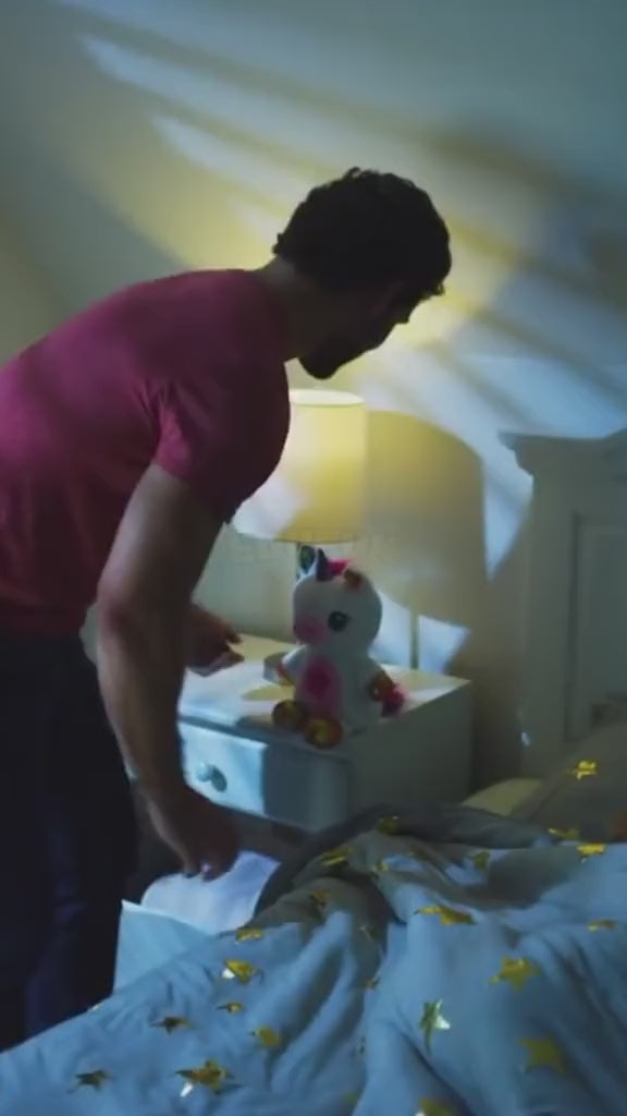 Star Belly Dream Lights, Stuffed Animal Night Light, Cuddly  Puppy or Unicorn - Projects Glowing Stars & Shapes in 6 Gentle Colors