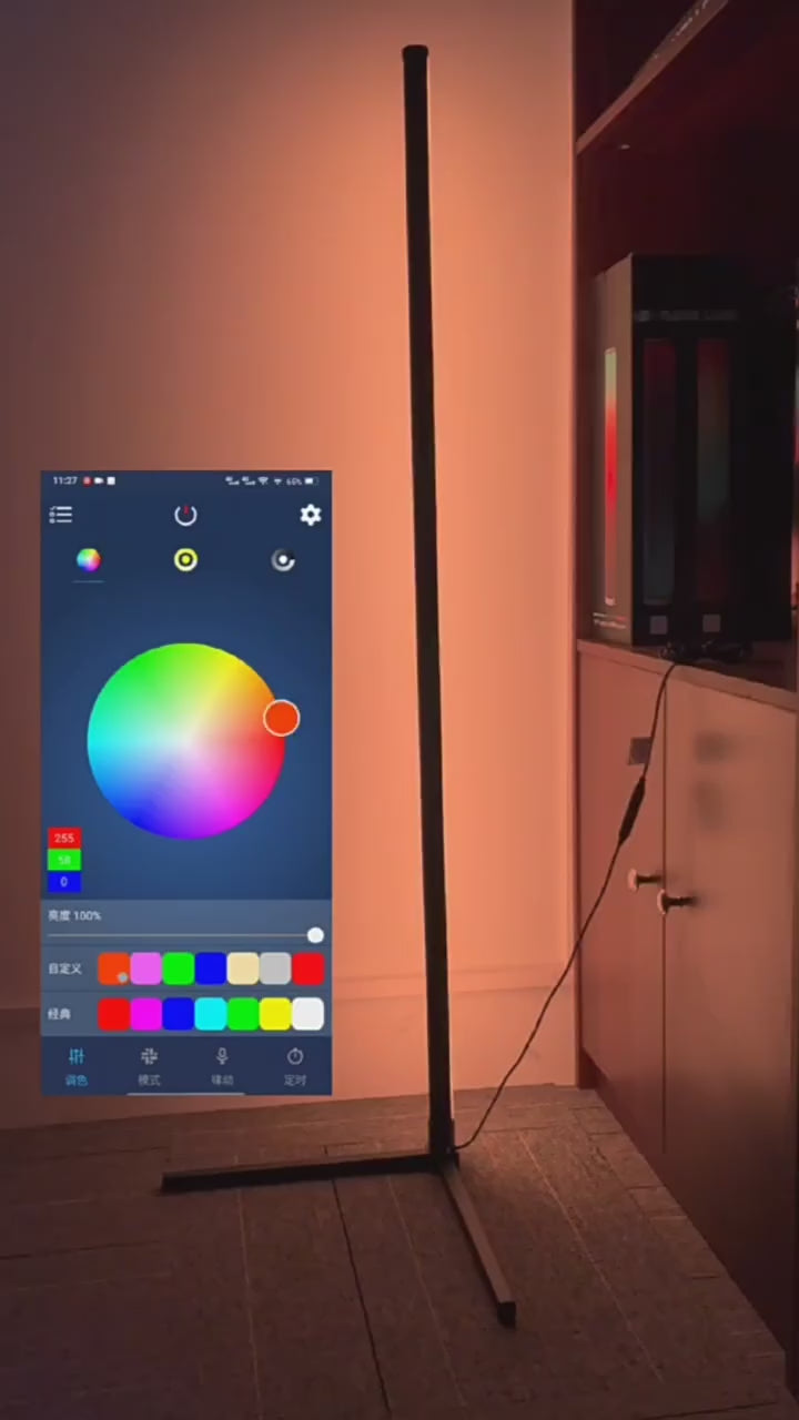 مصباح أرضي ذكي بزاوية قابل للتعتيم مع خاصية التحكم بالتطبيق RGB LED وإضاءة حالمة حديثة