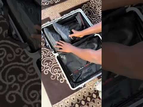 Cabin Travel Bag with Charging Port and Cup Holder 54cm