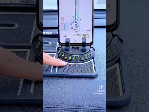 حصيرة غير قابلة للانزلاق مع حامل هاتف محمول دوار 360 درجة، لوحة هاتف للسيارة متعددة الوظائف 4 في 1